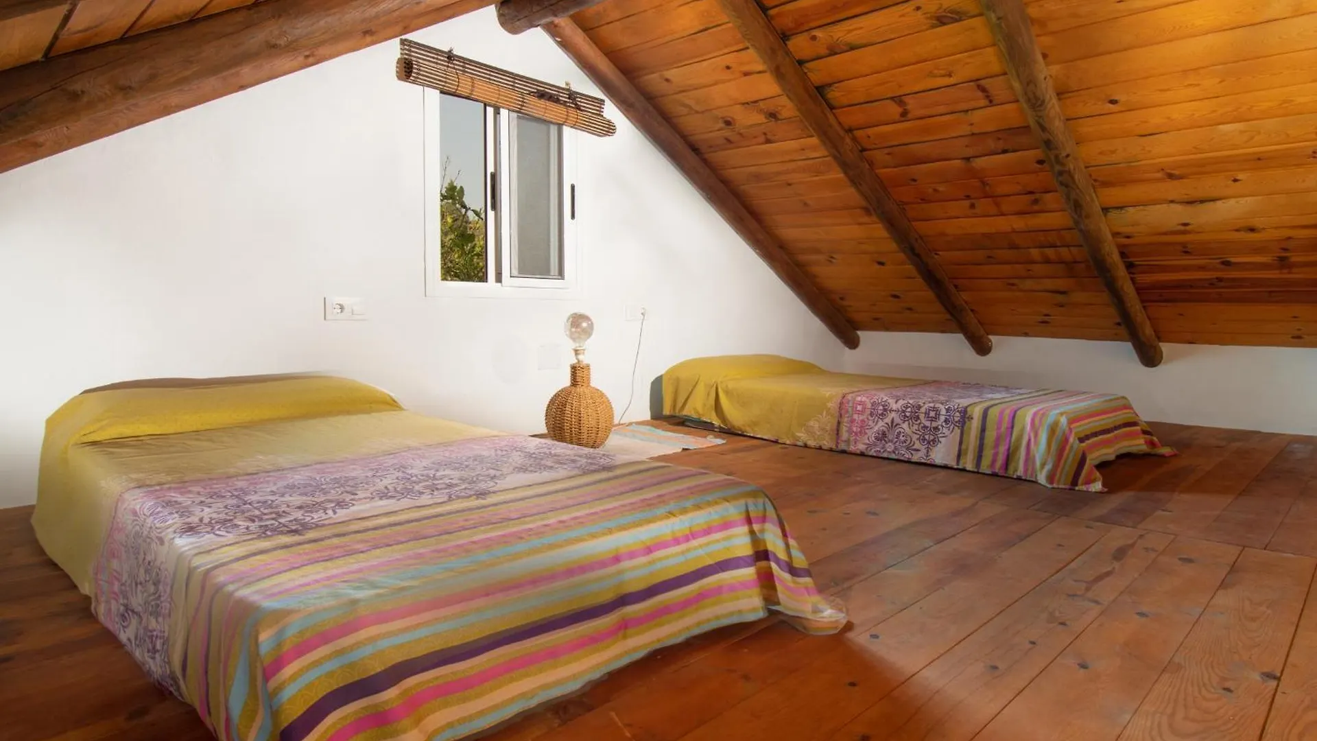 Hostal Karma House Casares Casa rural
